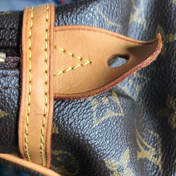 💕CLASSY💕 LOUIS VUITTON MONTORGUEIL PM - Picture 14 of 15